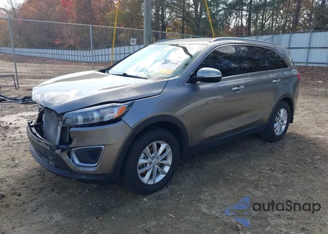2017 Kia Sorento 2.4L Lx из США, поврежденный, VIN 5XYPG4A35HG222338